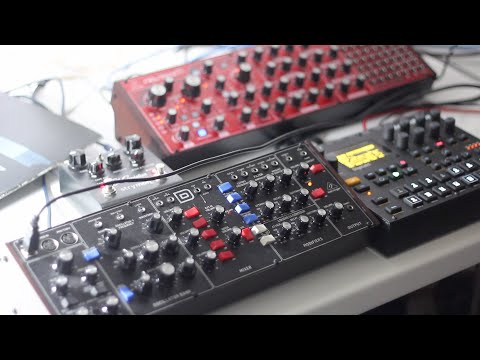 Berlin School (Tangerine Dream) Jam - Elektron Digitakt, Behringer Model D/Neutron and El Capistan