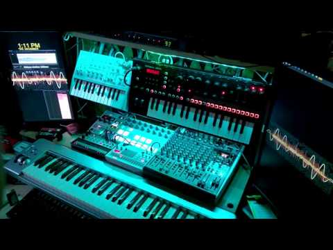 Sequentonal / Berlin School Sequencer, Roland JDxi, MicroBrute, Arturia Beatstep Pro and Volcas