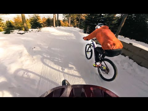 Racing Mountainbikes on Snow