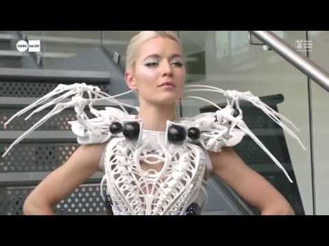 Anouk Wipprecht's Spider Dress