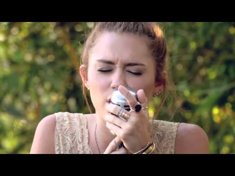 Miley Cyrus - The Backyard Sessions - Jolene