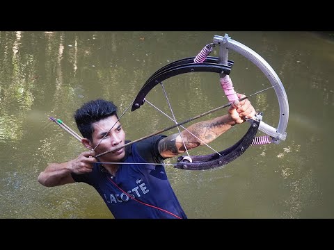 How To Make Powerful Double Bowfishing From Giant Bike Wheel | Wheel Bowfishing VS Huge Fish