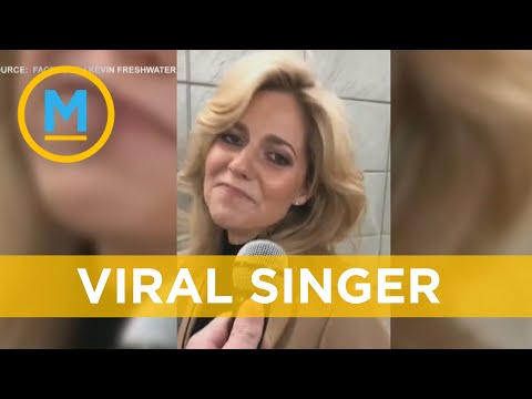 This unsuspecting subway singer has gone viral